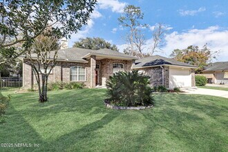 2004 Water Crest Dr in Orange Park, FL - Building Photo - Building Photo