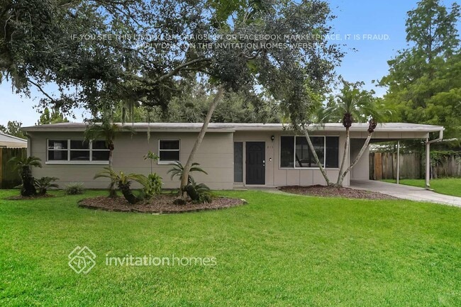 813 E River Dr in Tampa, FL - Foto de edificio - Building Photo