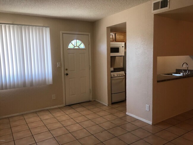 3141 E Cypress St-Unit -3 in Phoenix, AZ - Building Photo - Building Photo