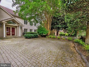 6513 Kenhill Rd in Bethesda, MD - Building Photo - Building Photo