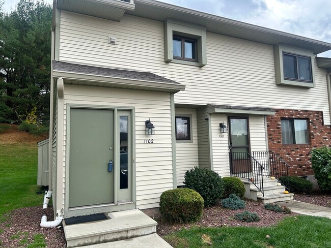 property at 1102 Summer Hill Dr