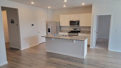 5070 Hunters Village Dr in Lebanon, TN - Building Photo - Building Photo