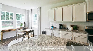 1008 Josh Ct in Greenville, NC - Building Photo - Building Photo