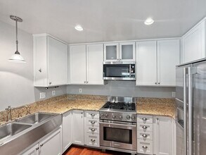 1934 Donahue Dr in El Cajon, CA - Building Photo - Building Photo