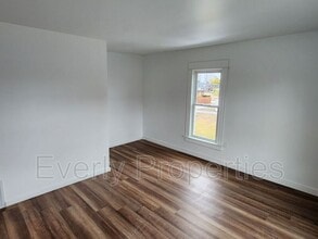 2320 Howe St in Mount Pleasant, WI - Building Photo - Building Photo