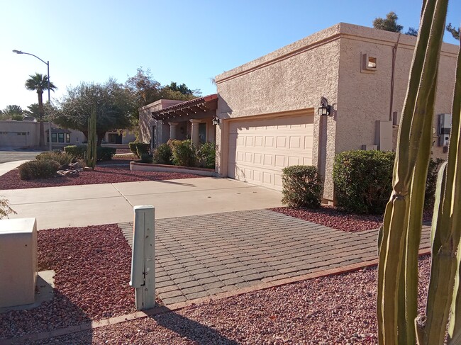 9008 N 83rd St in Scottsdale, AZ - Building Photo - Building Photo