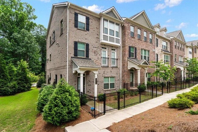 2560 Clairebrooke Bnd in Chamblee, GA - Building Photo - Building Photo