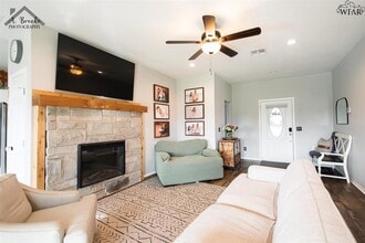 1035 City View Dr in Wichita Falls, TX - Building Photo - Building Photo