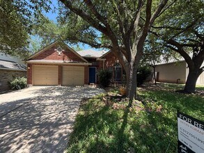 1904 Montana Sky Dr in Austin, TX - Building Photo - Building Photo