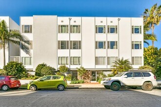 1250 E Ocean Blvd in Long Beach, CA - Building Photo - Building Photo