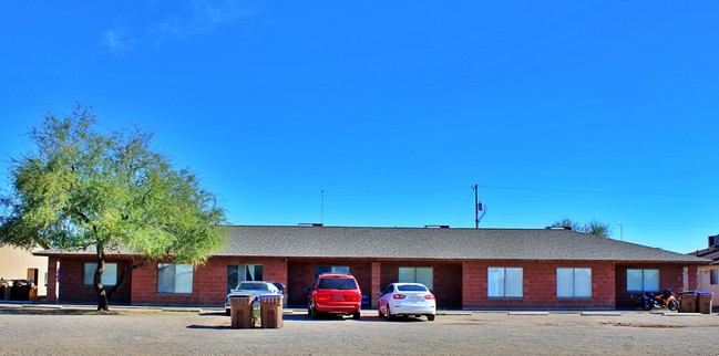 4025 N Estrella Rd in Eloy, AZ - Building Photo - Building Photo