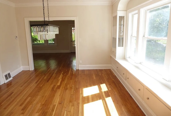 1808 Buhrer Ave in Cleveland, OH - Foto de edificio - Building Photo