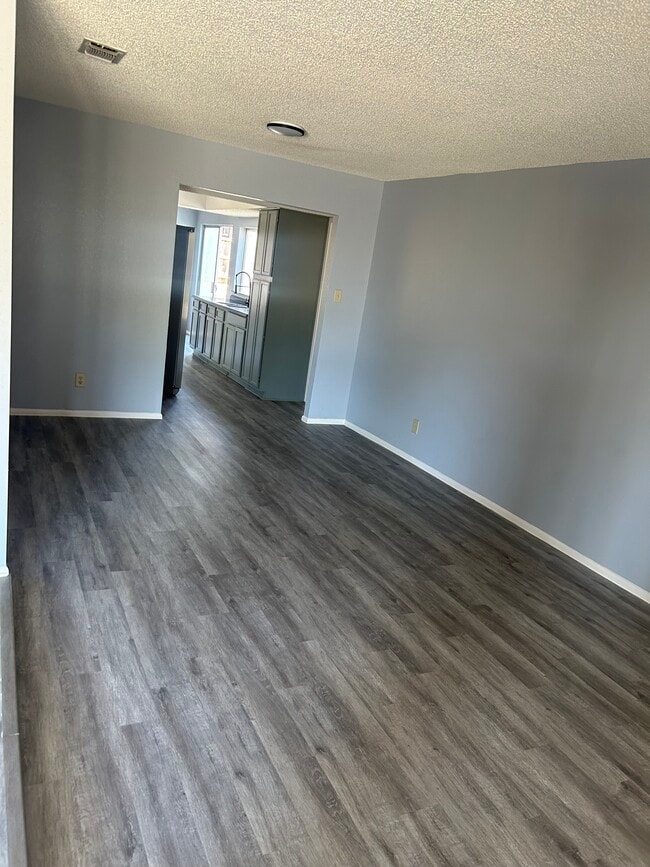 property at 1315 White Rock Dr