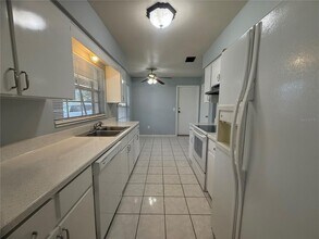 12116 Medan Ct in Orlando, FL - Building Photo - Building Photo