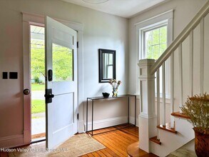 590 NY-23B in Hudson, NY - Building Photo - Building Photo