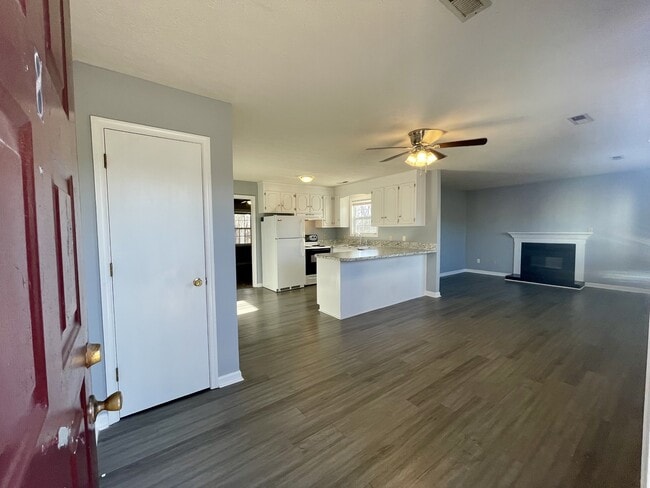 1168 Homestead Garden Ct in Forest, VA - Building Photo - Building Photo