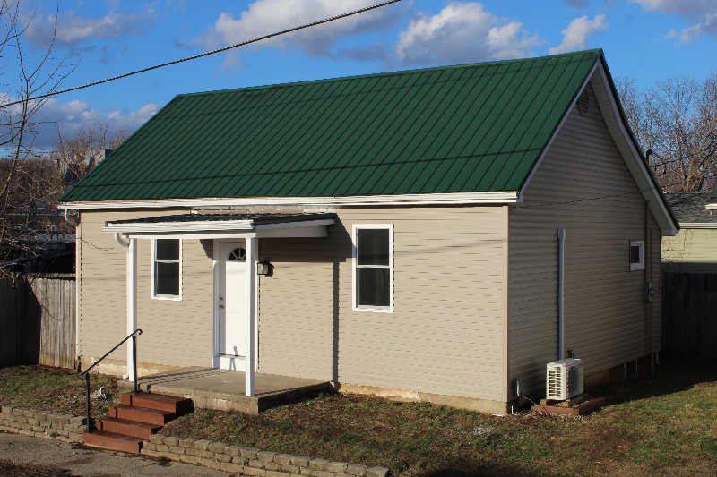 25 Walnut St in Frankfort, OH - Building Photo