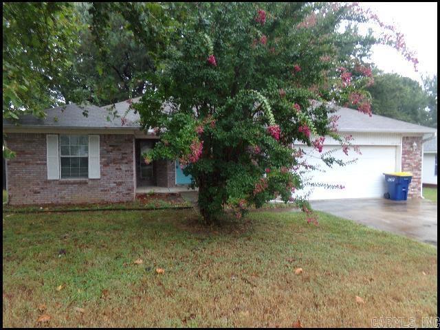 property at 21 W Plaza Blvd