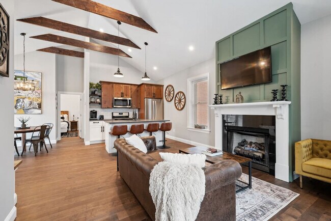 property at 1132 W North Ave