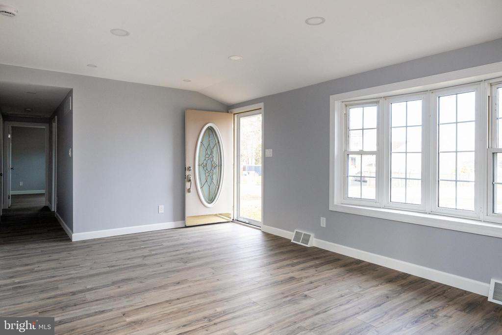 130 Pulaski Ave in Gloucester Township, NJ - Building Photo