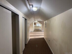 94 Old Post Rd in Wappingers Falls, NY - Building Photo - Building Photo