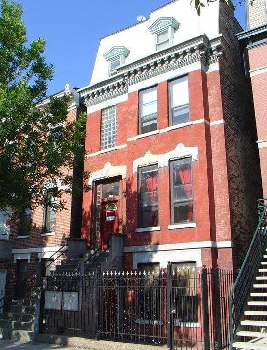 1021 S Racine Ave in Chicago, IL - Building Photo