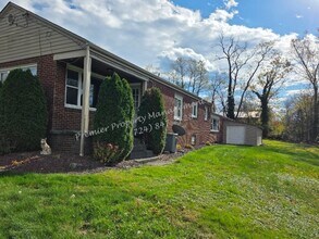 2361 Darlington Rd in Beaver Falls, PA - Building Photo - Building Photo