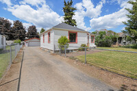 10025 N Whittier St, Unit 10025 in Spokane, WA - Building Photo - Building Photo