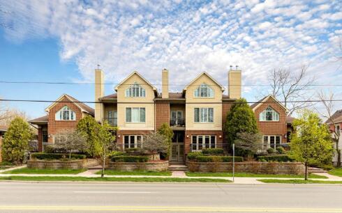 property at 930 W Huron St