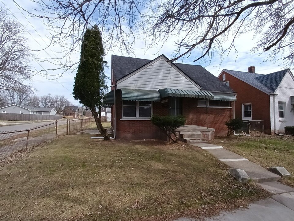 4488 Maryland St in Detroit, MI - Building Photo