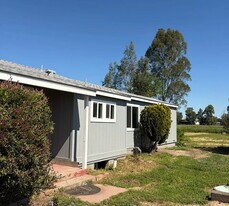 12360 Collier Rd E in Acampo, CA - Building Photo