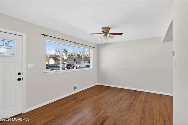 8 View Dr in Brick, NJ - Building Photo - Building Photo