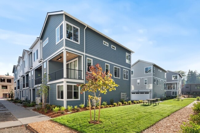 property at 1322 194th St SE