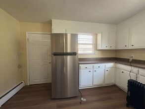 93 Wharton Pl, Unit 1 in West Haven, CT - Building Photo - Building Photo