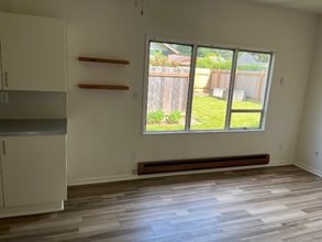 435 NE Birch St in Issaquah, WA - Building Photo - Building Photo