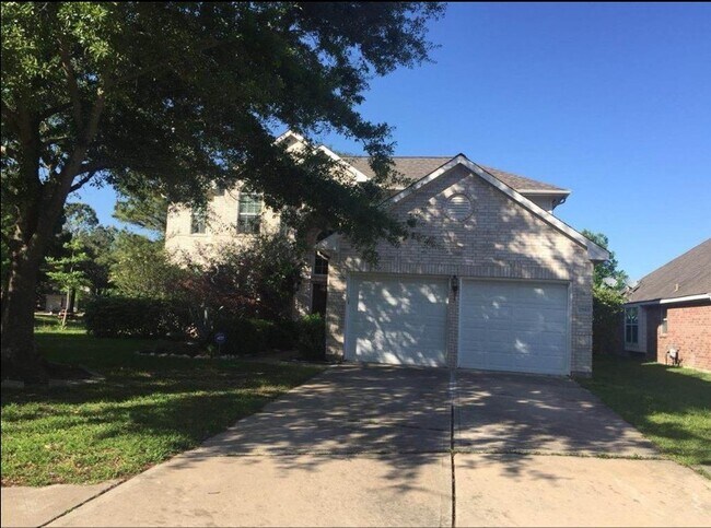 property at 2903 Surrey Trail Ln