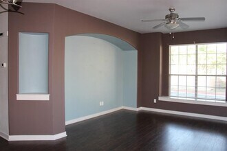 12800 Venice Ln in Austin, TX - Building Photo - Building Photo