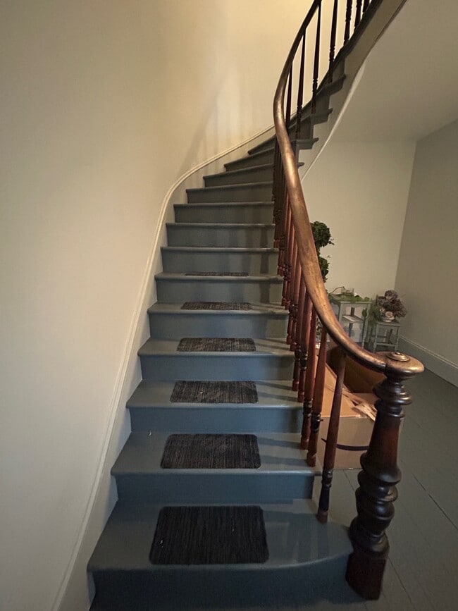 125 Calverley St, Unit 2