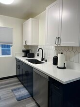 5835 Carlton Way in Los Angeles, CA - Building Photo - Building Photo