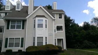 4490 Lord Loudoun Ct, Unit 4490 in Upper Marlboro, MD - Building Photo