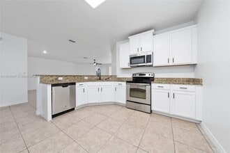 1106 W Oak St in Kissimmee, FL - Building Photo - Building Photo