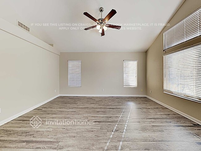 3724 Beacon Point St in Las Vegas, NV - Building Photo - Building Photo