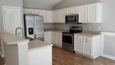 6120 Crayford Dr in Raleigh, NC - Building Photo - Building Photo