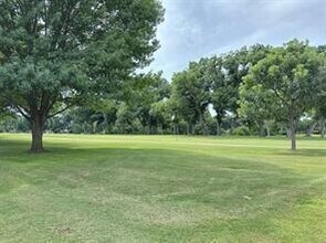4006 Ridglea Country Club Dr in Fort Worth, TX - Building Photo - Building Photo