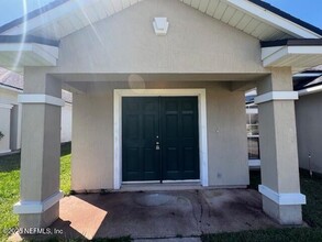 766 Burlwood Ct in Orange Park, FL - Foto de edificio - Building Photo