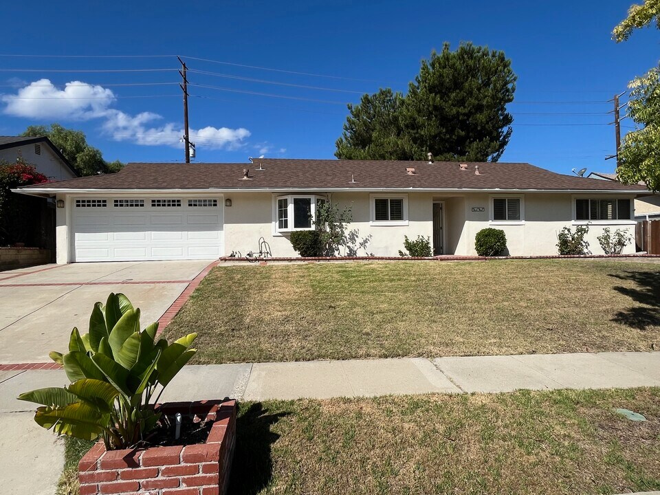 3187 Calle Quebracho in Thousand Oaks, CA - Building Photo