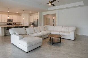 11336 Canopy Loop in Ft. Myers, FL - Building Photo