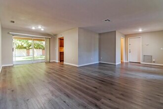 2859 60th Ave S in St. Petersburg, FL - Building Photo - Building Photo