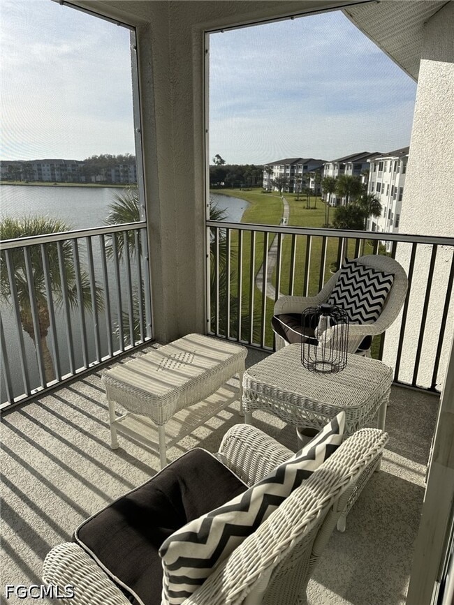 10361 Butterfly Palm Dr in Ft. Myers, FL - Building Photo - Building Photo