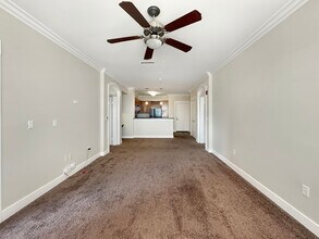 24585 Town Center Dr in Santa Clarita, CA - Building Photo - Building Photo